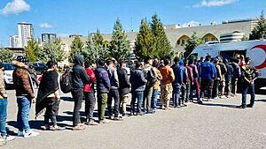 Ankara'da 596 düzensiz göçmen sınır dışı edildi
